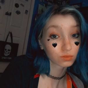 Meet your Posher, Chloe